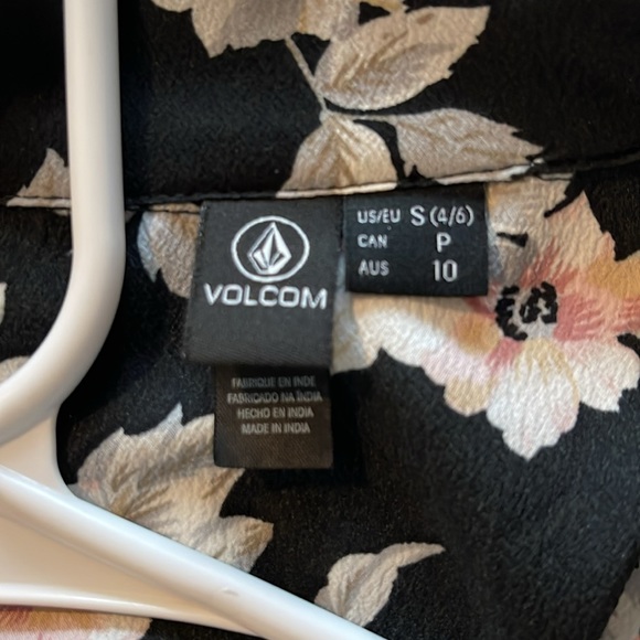 Volcom floral wrap maxi dress - Picture 3 of 3